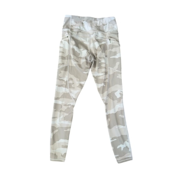 Athleta cropped 7/8 camo contender leggings - Picture 3 of 6